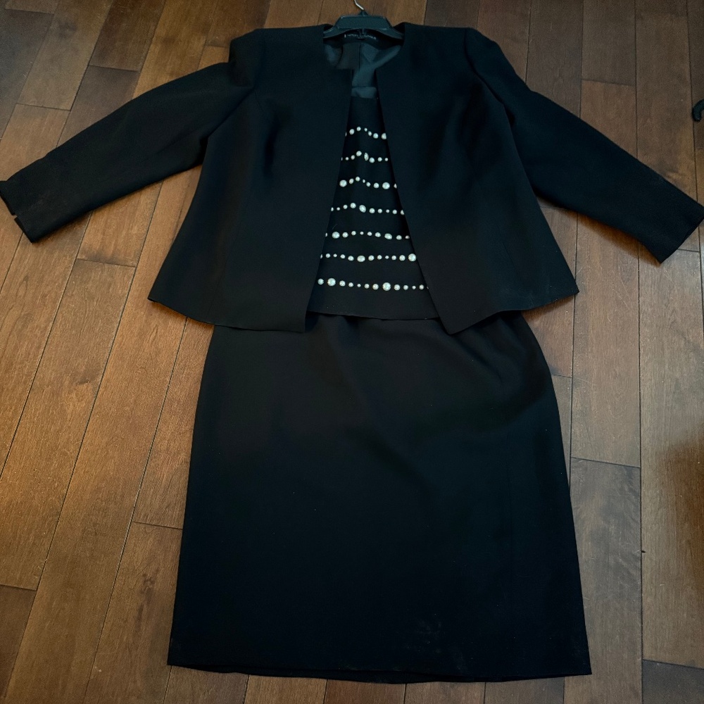 3 Piece Nipon Boutique suit